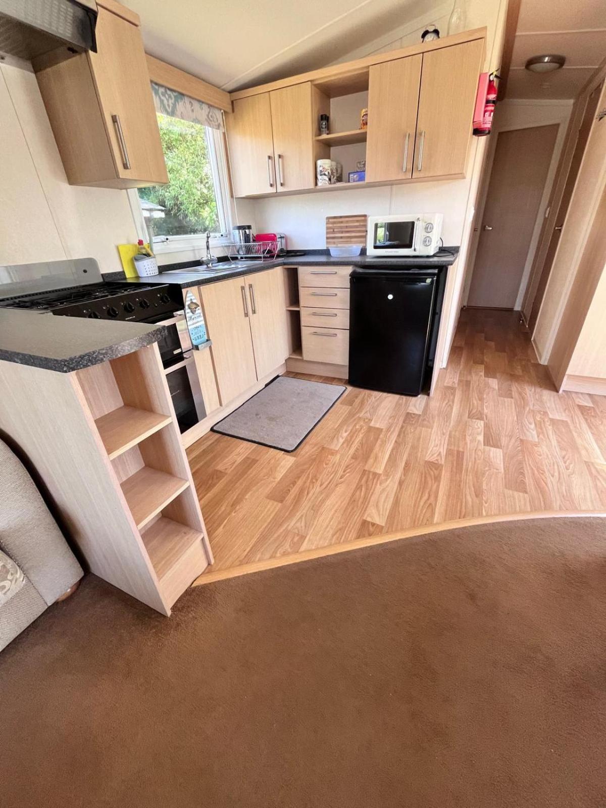 Van Number 123 Beautiful Caravan Sleeps 4 Αμπερίστγουιθ Εξωτερικό φωτογραφία